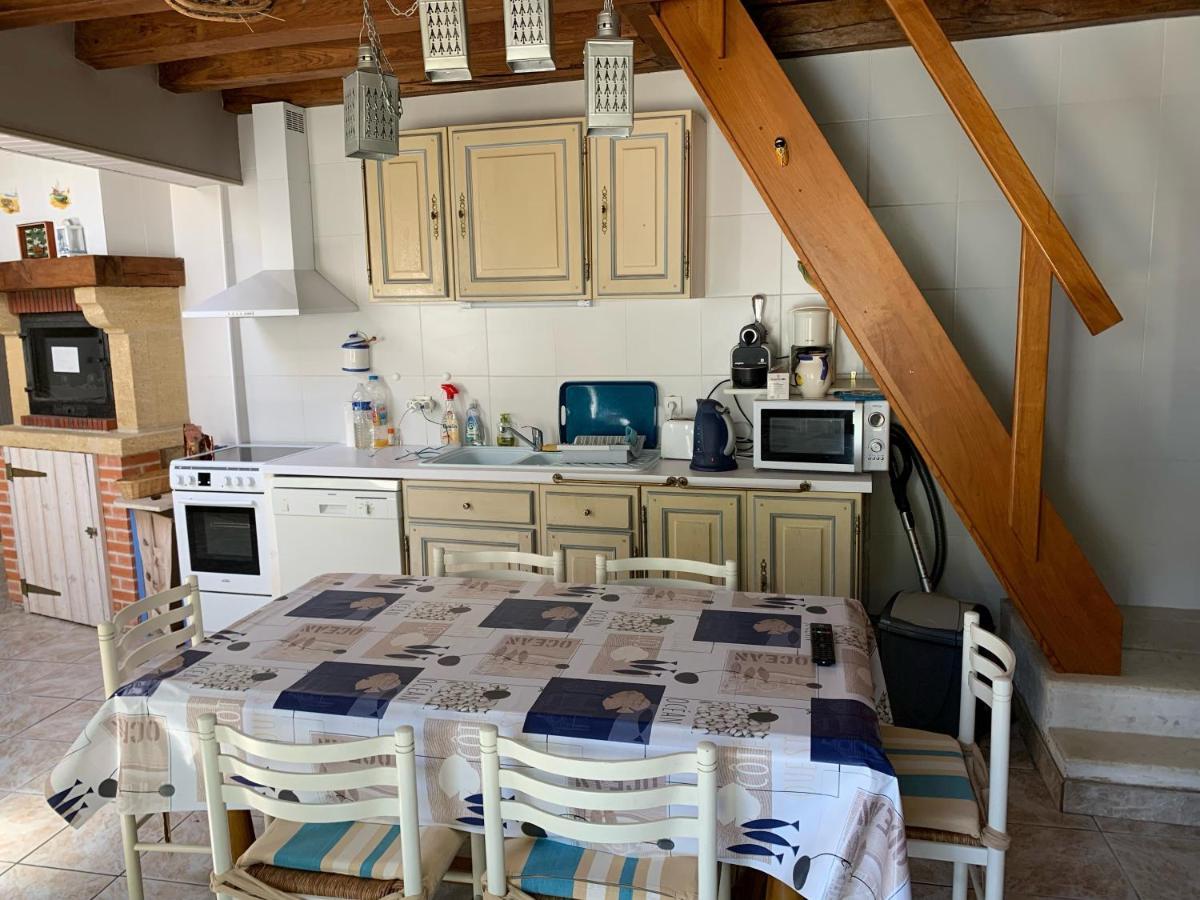 Maison De Pays Au Centre Du Village Saint-Martin-de-Ré Dış mekan fotoğraf